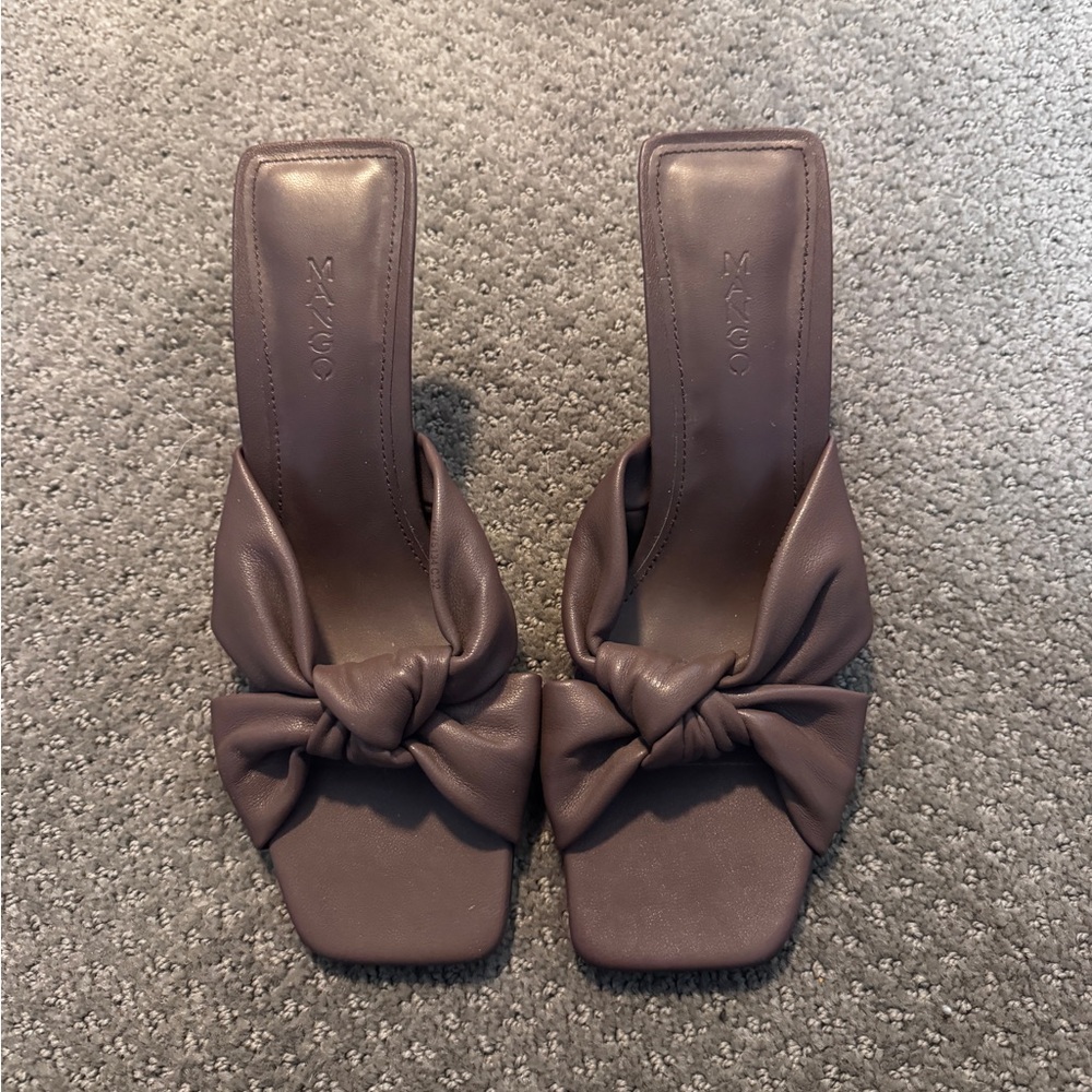 Mango Brown Bow Mules